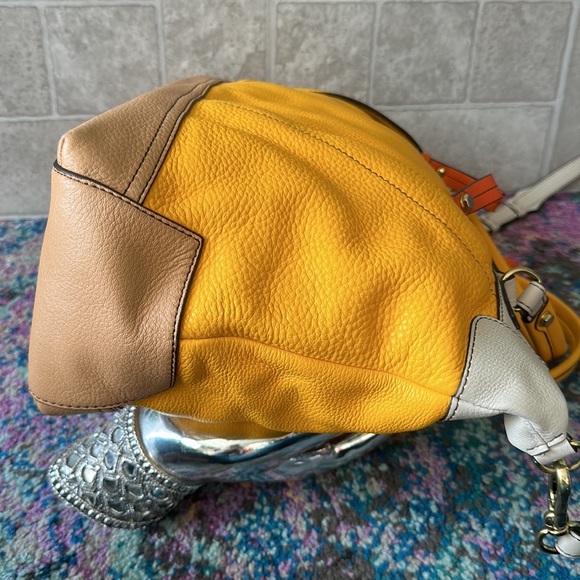 🌻orYanny Satchel🌻 - Picture 5 of 16